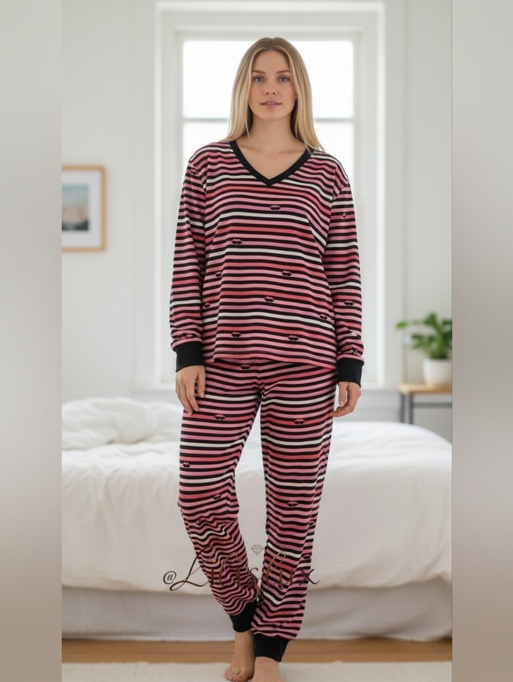 Kate Spade Jae Pajama Set Pink And Black Stripes Size Medium GUC Cute Fun Pocket